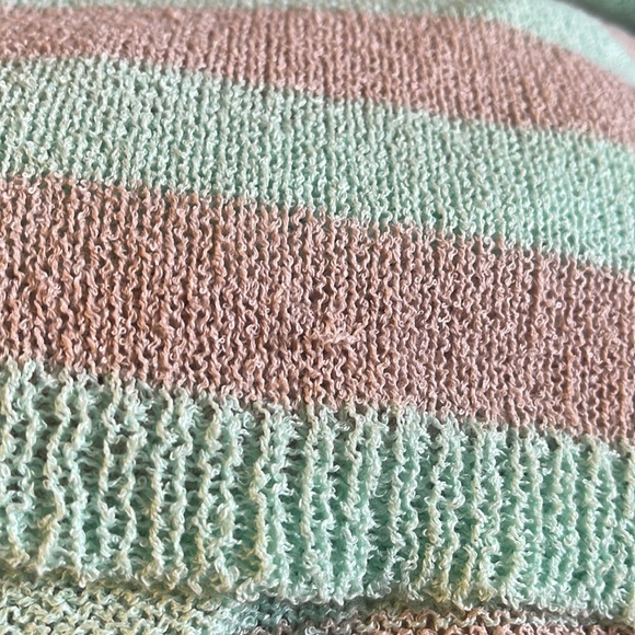 Lightweight sweater - Picture 9 of 9